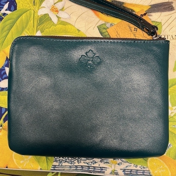 Brand New Patricia Nash Genuine Tooled Leather Blue Coral Cassini Wristlet - Picture 9 of 15
